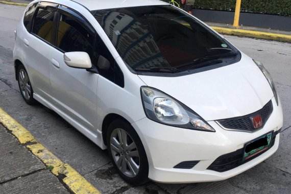 Sell 2010 Honda Jazz in Manila