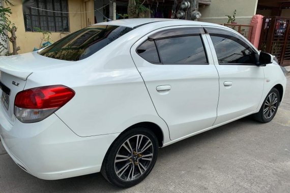 Sell White 2014 Mitsubishi Mirage in Manila