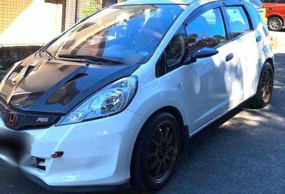 White Honda Jazz 2013 for sale in Manila