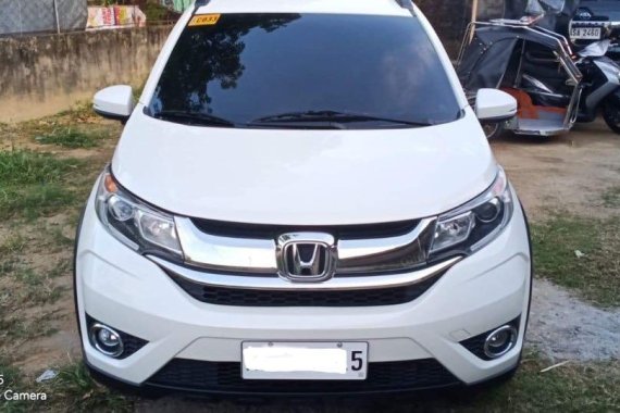 White Honda BR-V 2017 for sale in Automatic
