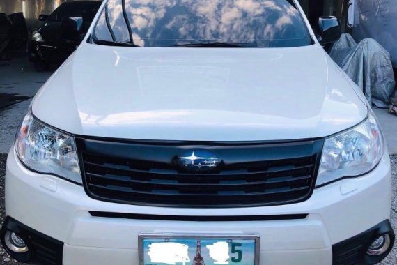 Pearl White Subaru Forester 2010 for sale in Manila