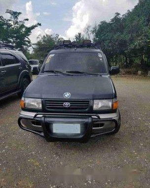 Toyota Revo 1999 Manual for sale 