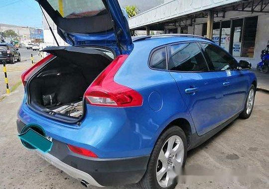 Blue Volvo V40 2016 Automatic for sale 