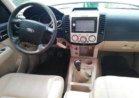 Silver Ford Everest 2010 for sale in Cebu
