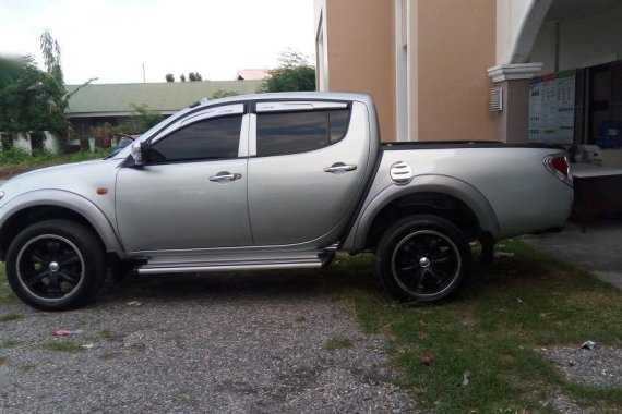 Selling Silver Mitsubishi Strada 2008 in Calapan