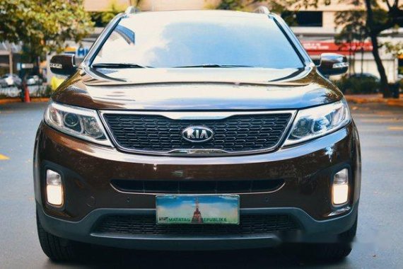 Selling Brown Kia Sorento 2013 at 71000 km