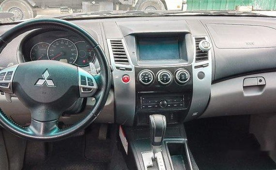 Selling Blue Mitsubishi Montero Sport 2014 in Makati