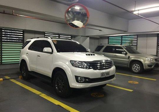 White Toyota Fortuner 2015 Automatic for sale 