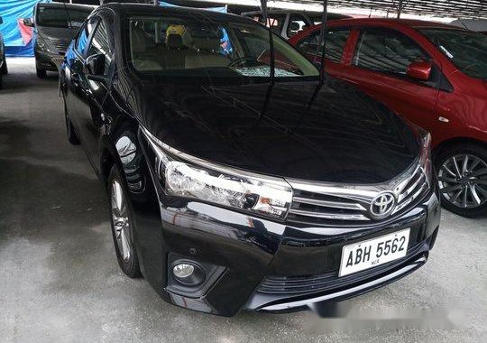 Selling Black Toyota Corolla Altis 2015 in Las Pinas 
