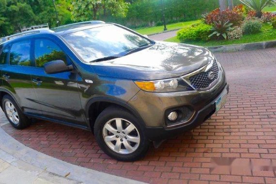 Brown Kia Sorento 2010 Automatic for sale