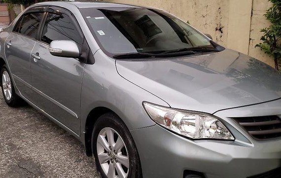 Sell Silver 2012 Toyota Corolla Altis at 61300 km 