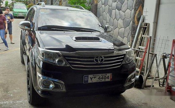 Selling Black Toyota Fortuner 2016 in Santa Maria 