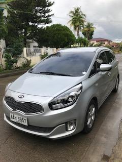 Silver Kia Carens 2016 for sale in Automatic