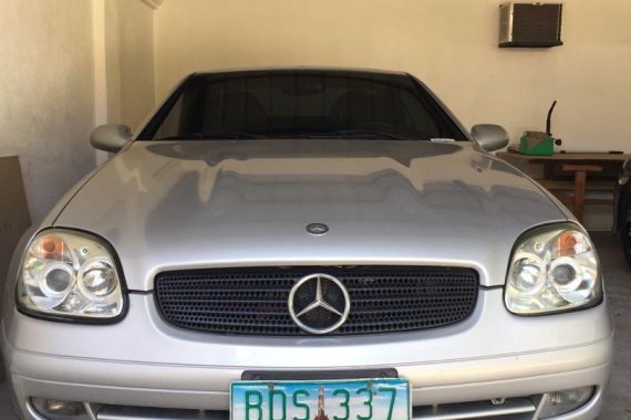 Selling Pearlwhite Mercedes-Benz 230 1999 in Manila