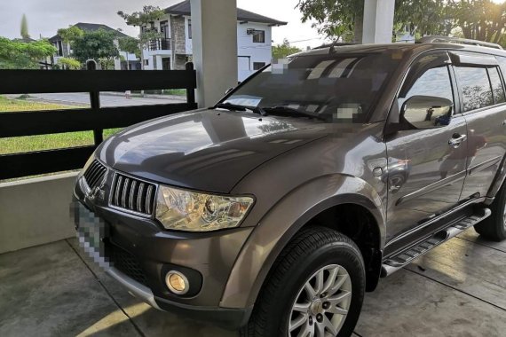 Grey Mitsubishi Montero 2011 for sale in Automatic