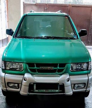 Selling Green Isuzu Crosswind 2004 Automatic Diesel 