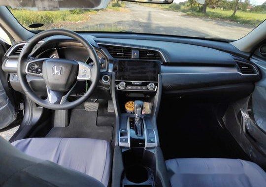 Sell Grey 2016 Honda Civic at 33253 km