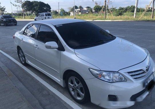 White Toyota Corolla Altis 2013 Automatic for sale