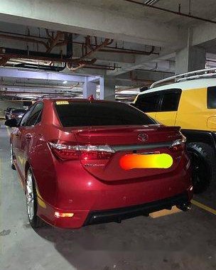 Red Toyota Corolla Altis 2016 Automatic for sale 