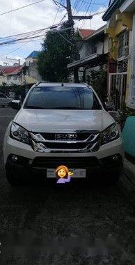 White Isuzu Mu-X 2016 for sale in Marikina