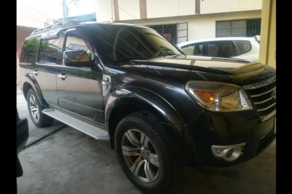 Ford Everest 2010 at 105000 km for sale in Bacoor