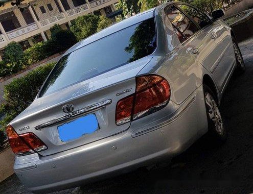 Selling Silver Toyota Camry 2005 at 102000 km 