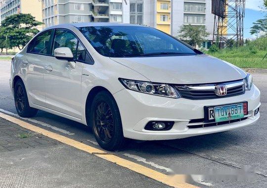 Selling White Honda Civic 2012 at 29000 km 