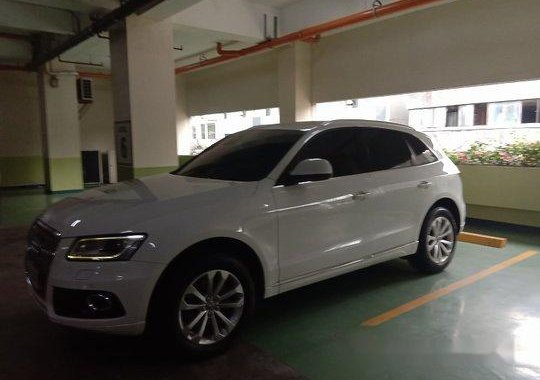 White Audi Q5 2015 for sale in Makati