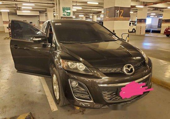Black Mazda Cx-7 2011 at 60000 km for sale 