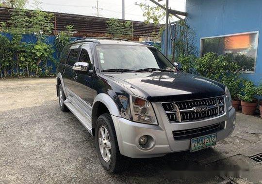 Selling Black Isuzu Alterra 2008 at 100000 km 