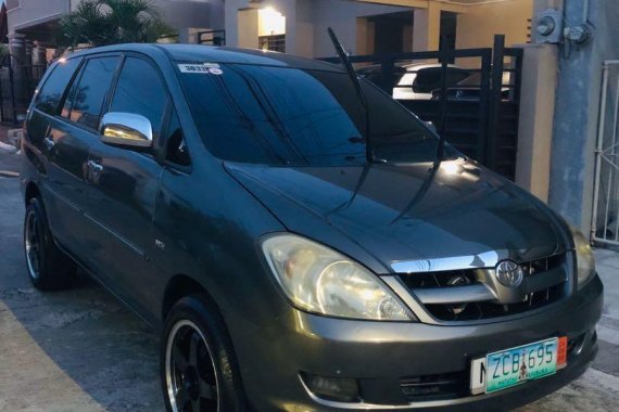 Selling Toyota Innova 2005 in Paranaque 