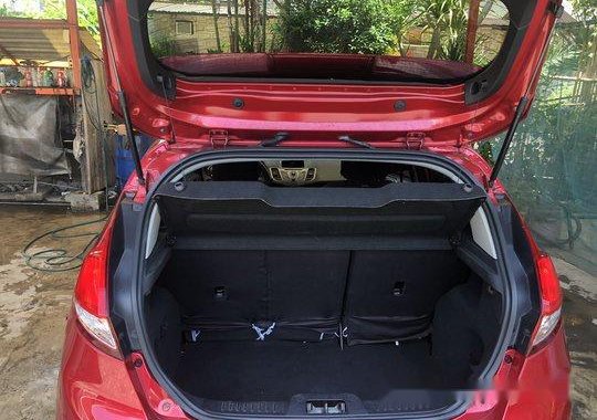 Selling Red Ford Fiesta 2015 Hatchback at 50000 km 