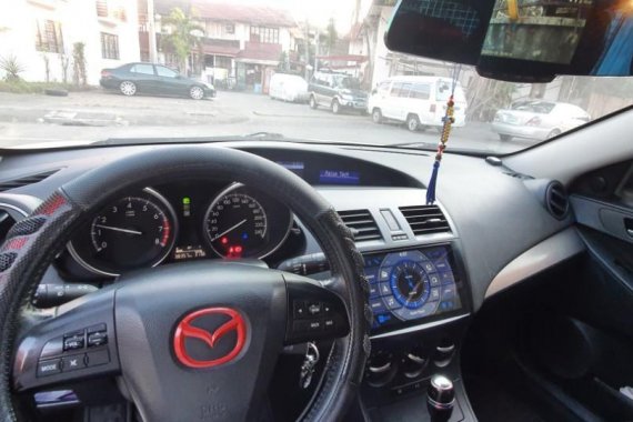 Pearl White Mazda 3 2012 for sale in Manila