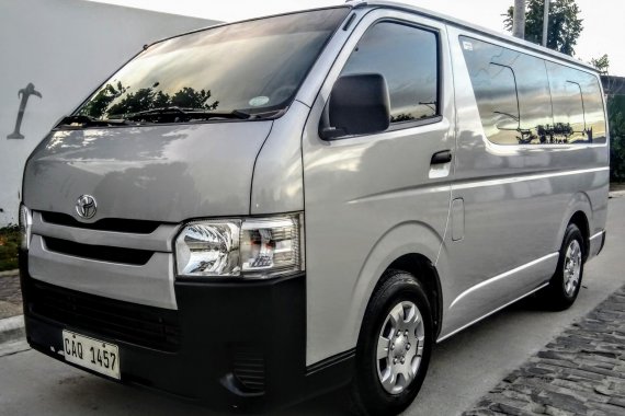 Toyota HiAce Commuter 2019 not 2018 2017