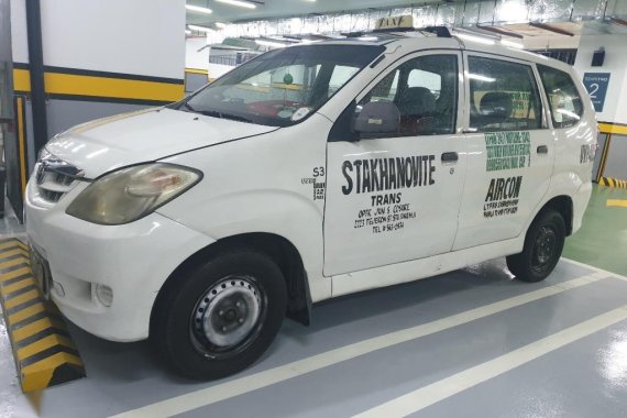 Sell 2009 Toyota Avanza in Manila