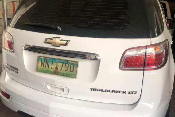 White Chevrolet Trailblazer 2013 for sale in Manila