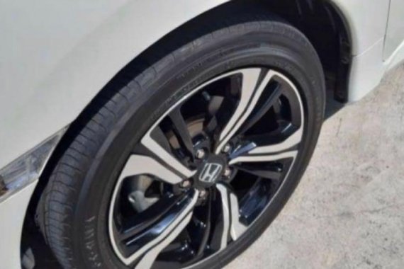 Sell 2018 Honda Civic in Marikina