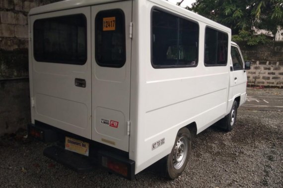 Sell White 2017 Mitsubishi L300 in Manila