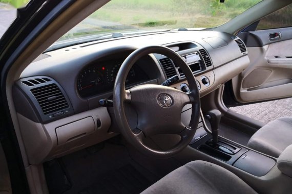 Black Toyota Camry 2004 for sale in Automatic