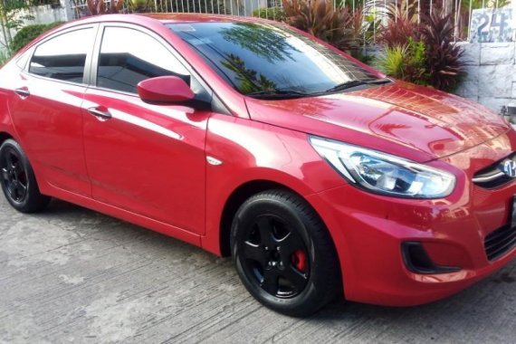 Selling Red Hyundai Accent 2016 in Manila