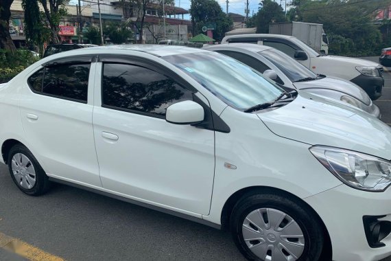 Selling White Mitsubishi Mirage g4 2015 in Pasig