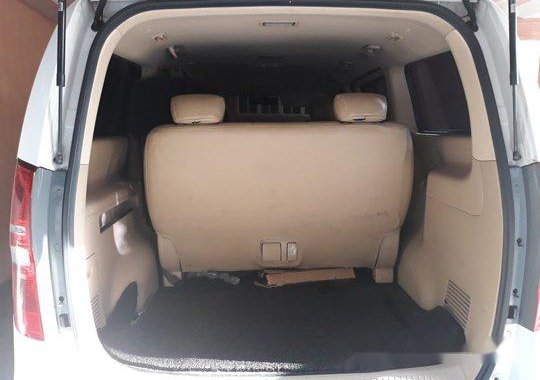 White Hyundai Grand starex 2014 for sale in Manila