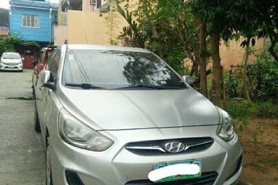Selling Silver Hyundai Accent 2011 in Marikina
