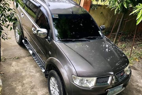 Selling Grey Mitsubishi Montero sport 2013 in Cabanatuan