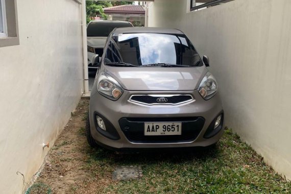 Sell Grey 2014 Kia Picanto in Manila