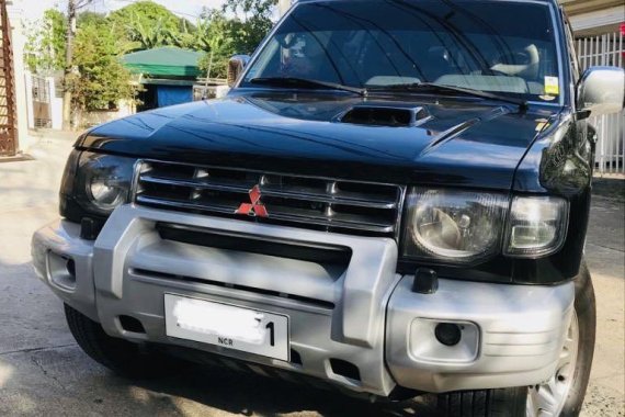 Selling Black Mitsubishi Pajero 2003 in Pasig