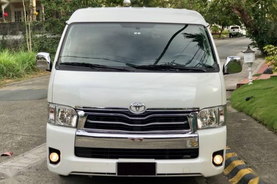 White Toyota Grandia 2014 for sale in Automatic