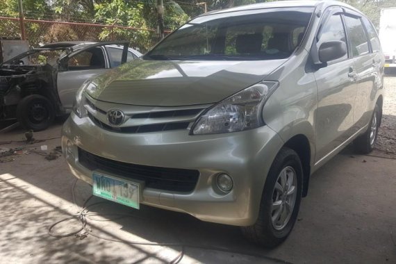 Beige Toyota Avanza 2014 for sale in Manual