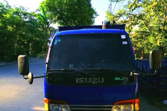 Blue Isuzu Elf 2017 for sale in Manila