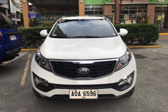 White Kia Sportage 2014 for sale in Makati